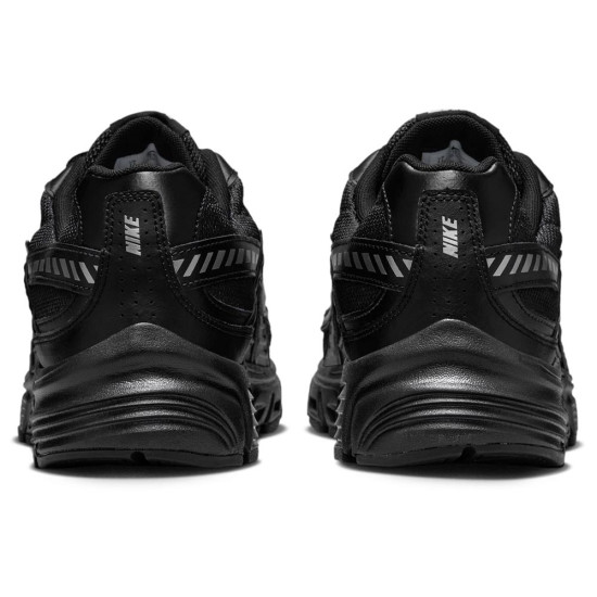 Nike Initiator